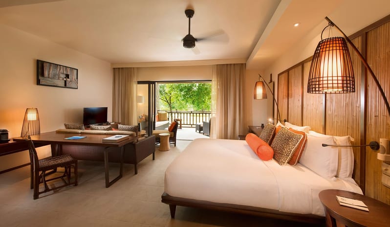 Constance Ephelia-Senior Suite 1_3676